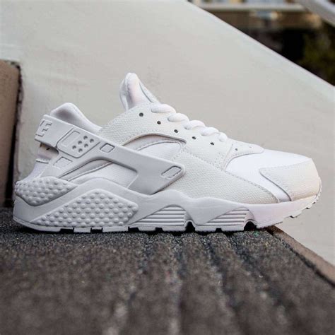 nike huaraches for women.